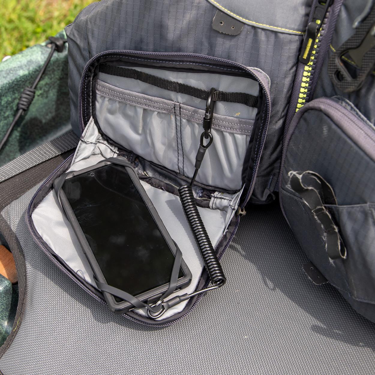 YakAttack Universal Smartphone Harness with Tether, Black