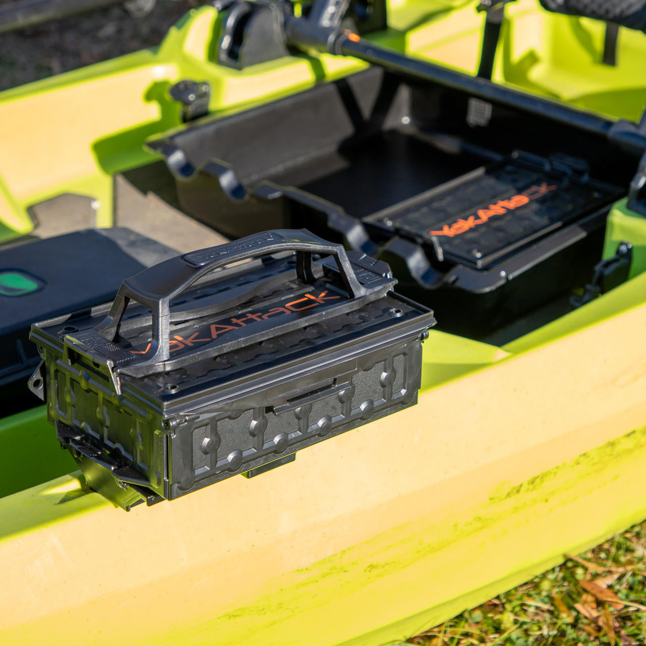 YakAttack TracPak Combo Kit, Track Mounbt, Handle and 3 trays-Poly Bag