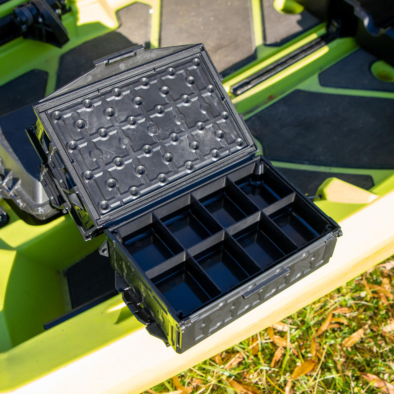 YakAttack TracPak Combo Kit, Track Mounbt, Handle and 3 trays-Poly Bag