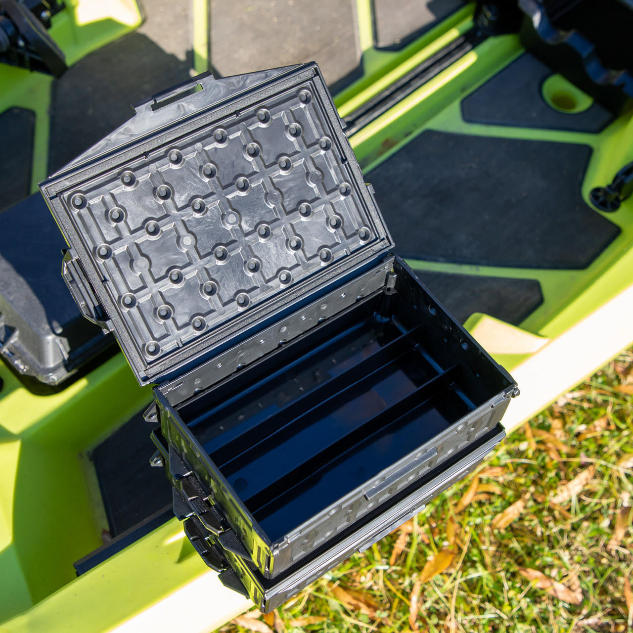 YakAttack TracPak Combo Kit, Track Mounbt, Handle and 3 trays-Poly Bag