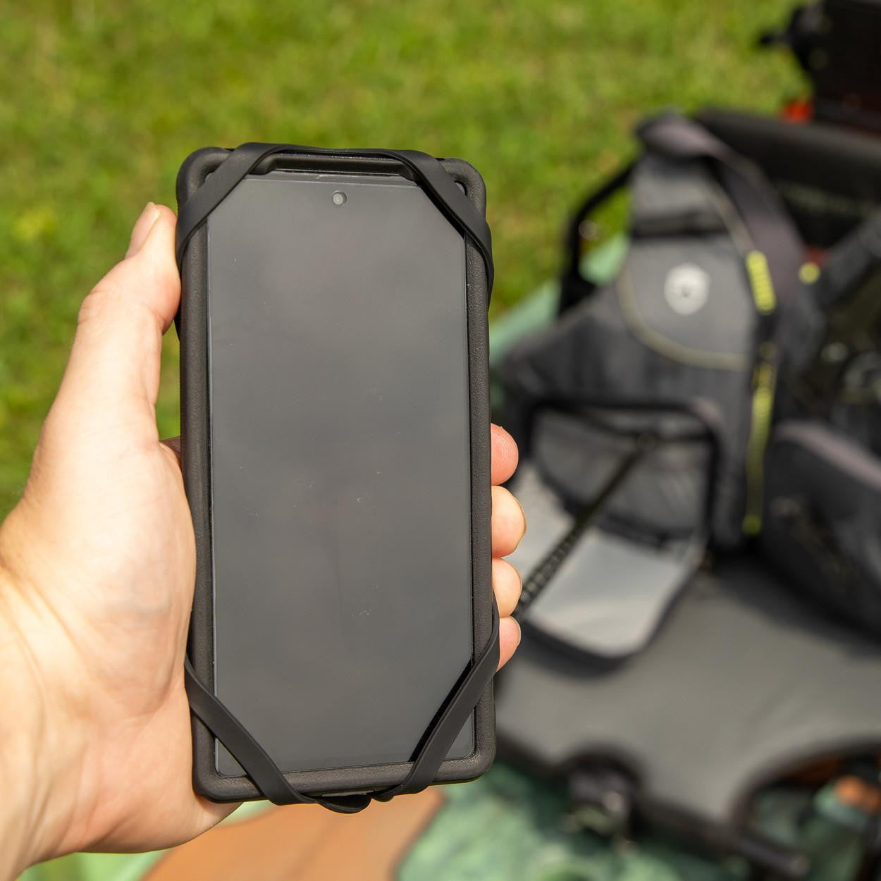 YakAttack Universal Smartphone Harness with Tether, Black